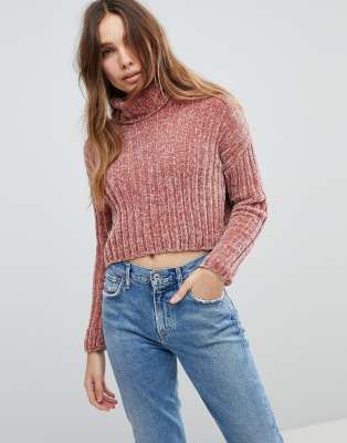 cropped knitwear