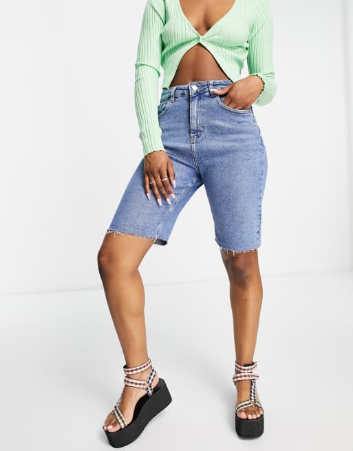 Urban Bliss - Højtaljede longline-shorts i mellemvask