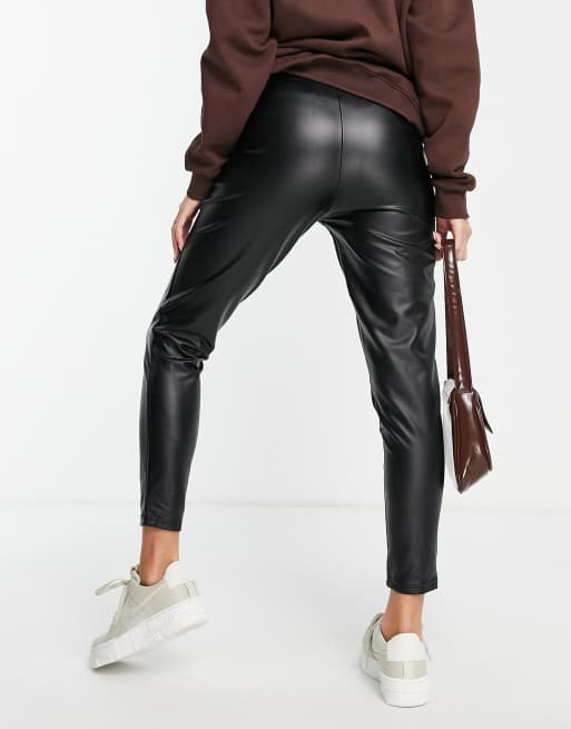 Urban Bliss Maternity – Svarta leggings i läderimitation, 3 av 4