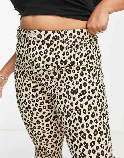 Jeans hot sale leopardati bershka