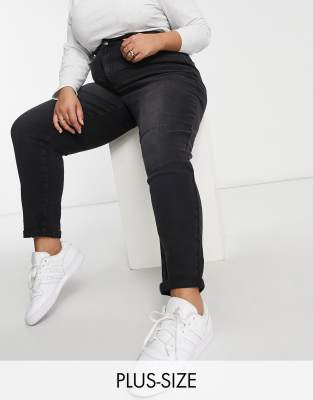 black plus size mom jeans