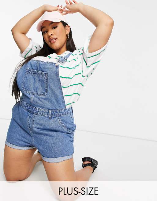 Junior Vil ikke sorg Urban Bliss Plus overalls shorts in mid wash | ASOS