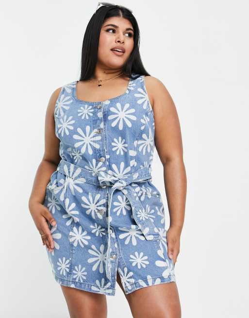 Urban Bliss Plus tie waist denim dress in daisy print