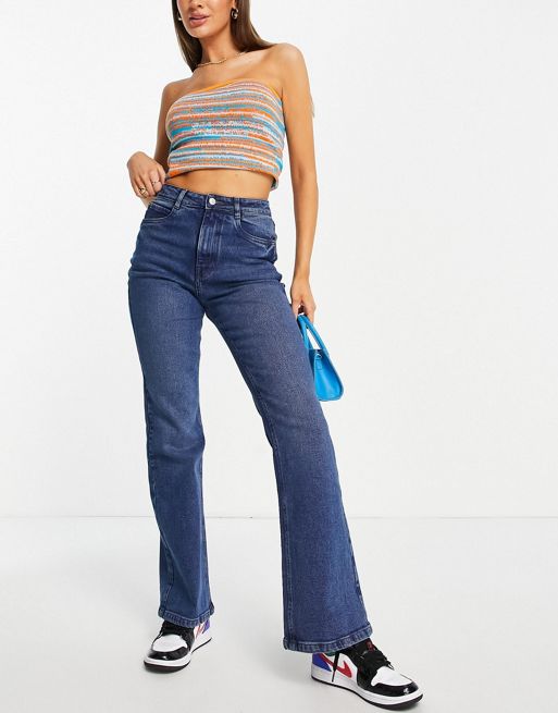 Urban Bliss - Rechte jeans met flare pijpen in mid-wash blauw