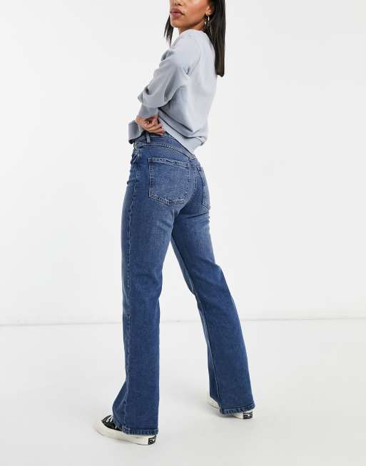 Urban Bliss – Schlagjeans mit geradem Schnitt in mittlerer Waschung, 2 von 4