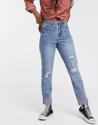 straight leg jeans with rips