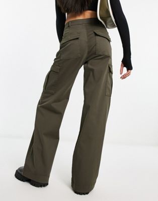 leg high cargo in wide waist Classics pants olive | ASOS Urban