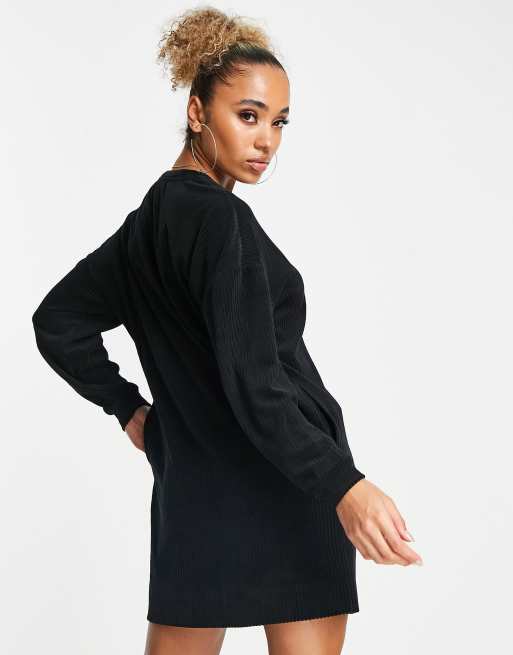 Black velvet jumper on sale dress