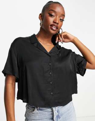 Urban Classics Urban Classics viscose satin resort shirt in black