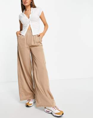 Urban Classics wide leg satin trousers in beige - ASOS Price Checker