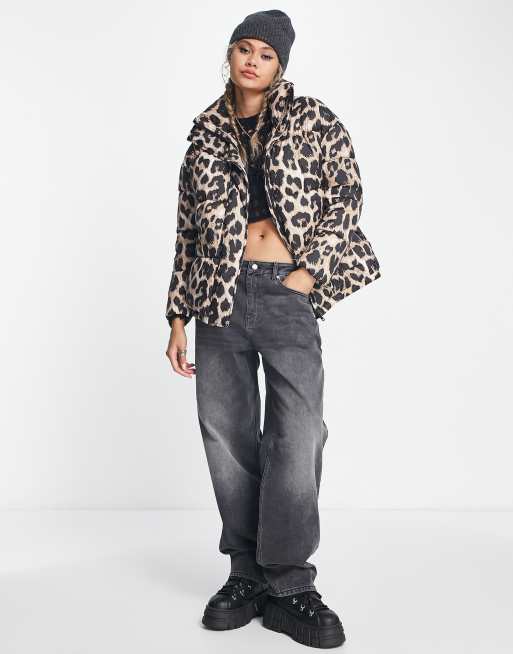 Urban Code oversized puffer jacket in leopard print, 4 of 4