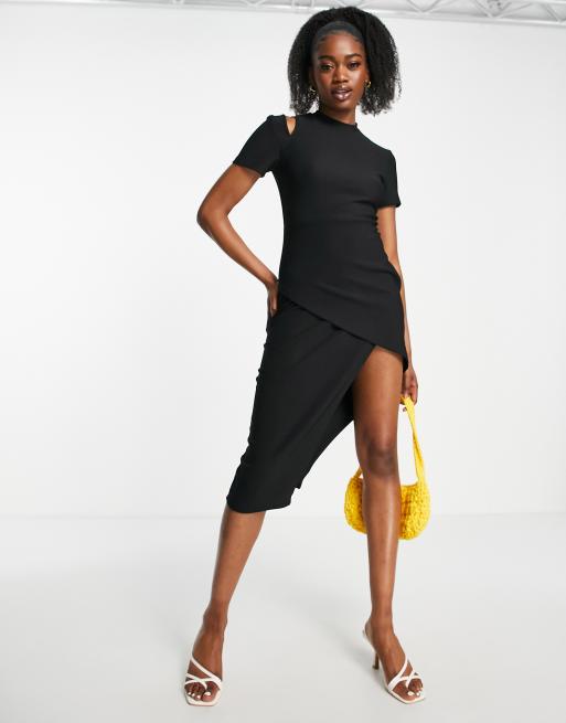 Urban Revivo – Asymmetrisches Midikleid in Schwarz mit Zierausschnitt an der Schulter