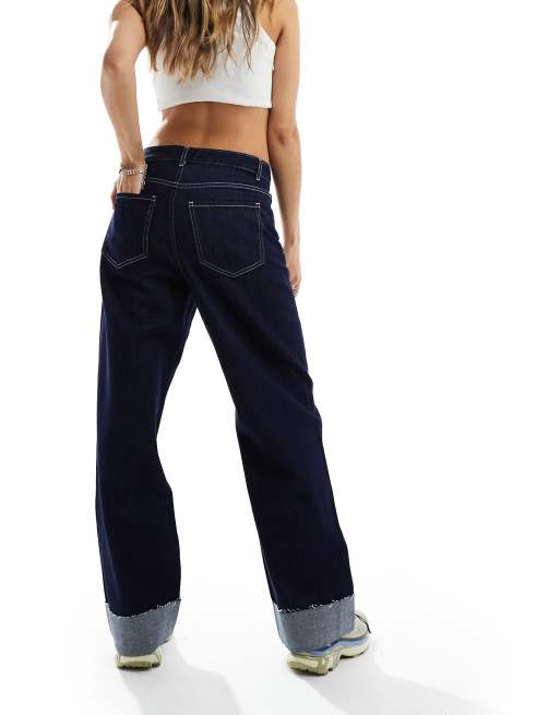 Looks con baggy jeans para unas curvas de envidia