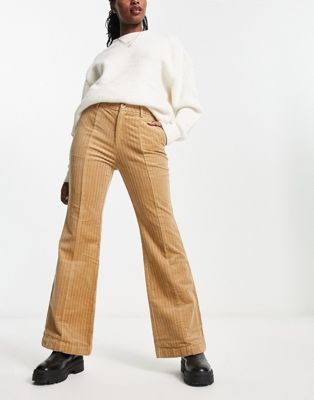 Urban Revivo boot cut flare trousers in brown | ASOS