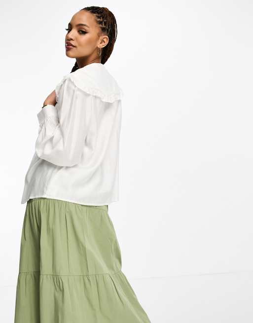 Urban Revivo - Camicia bianca con colletto oversize e maniche a sbuffo, 4 di 4