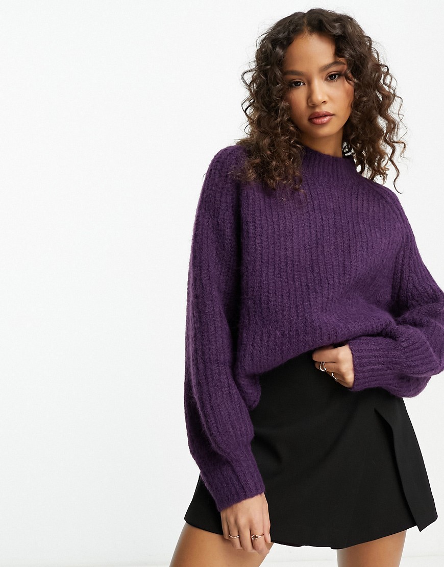 chunky knitted sweater in dark purple