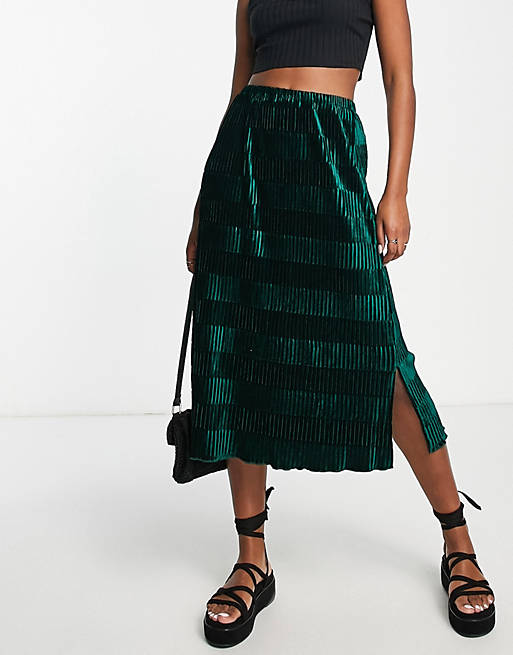 Urban Revivo crinkle midi skirt in dark green | ASOS