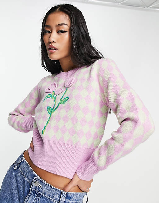 Urban Revivo cropped knitted jumper with flower pink in lilac | ASOS