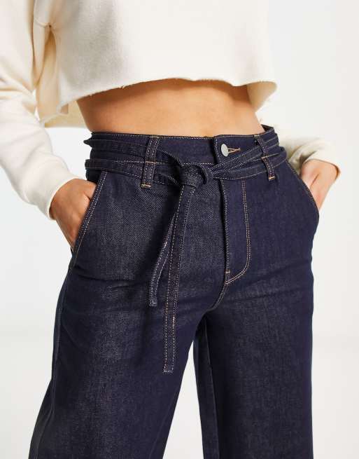 Urban Revivo - Denim jeans met ultra wijde pasvorm in blauw