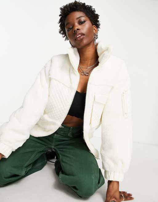 Urban Revivo - Fleece van imitatiebont in wit
