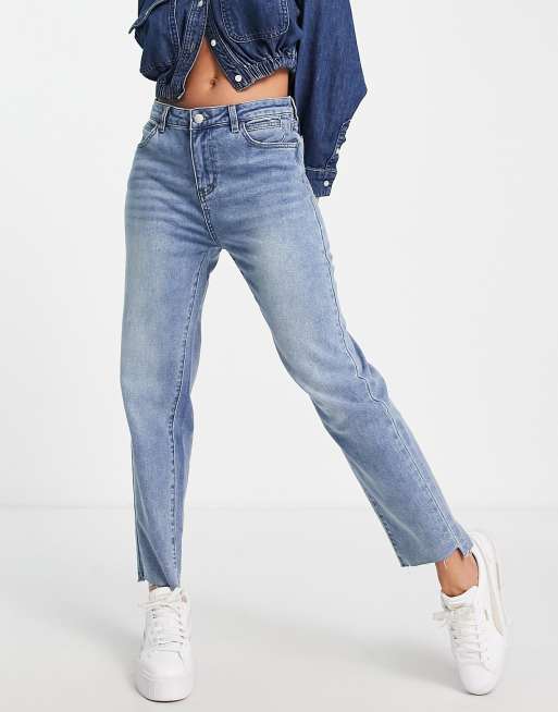 Urban Revivo - Gescheurde jeans smaltoelopende pijpen in blauw