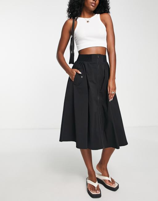 Urban Revivo Gonna midi nera con zip sul davanti ASOS