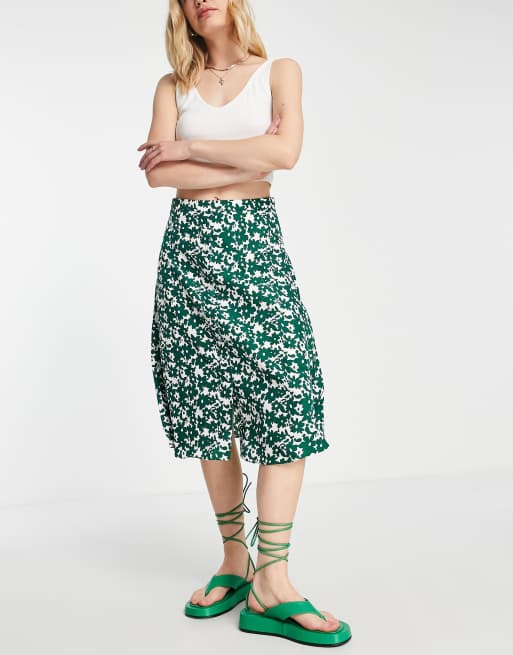 Urban Revivo - Gonna midi verde a fiori arricciata sul davanti