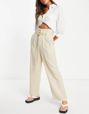 beige linen trousers