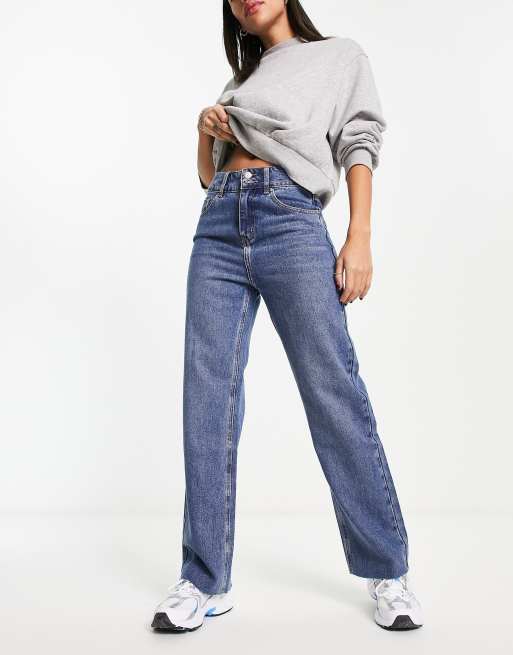 Urban Revivo – Jeans in Blau mit geradem Bein