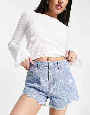 Urban Revivo - Jeansshorts in Blau