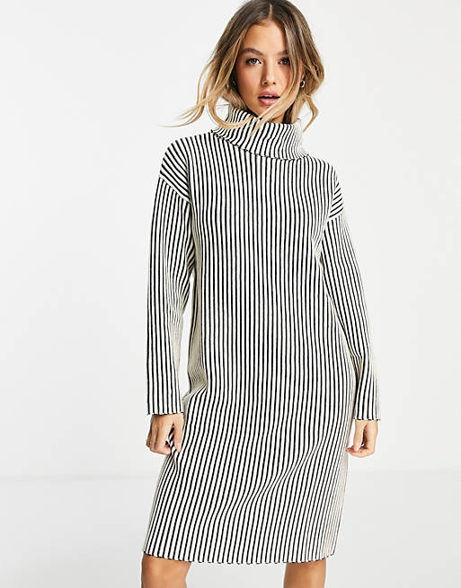 Dresses Urban Revivo knitted midi dress in white stripe 