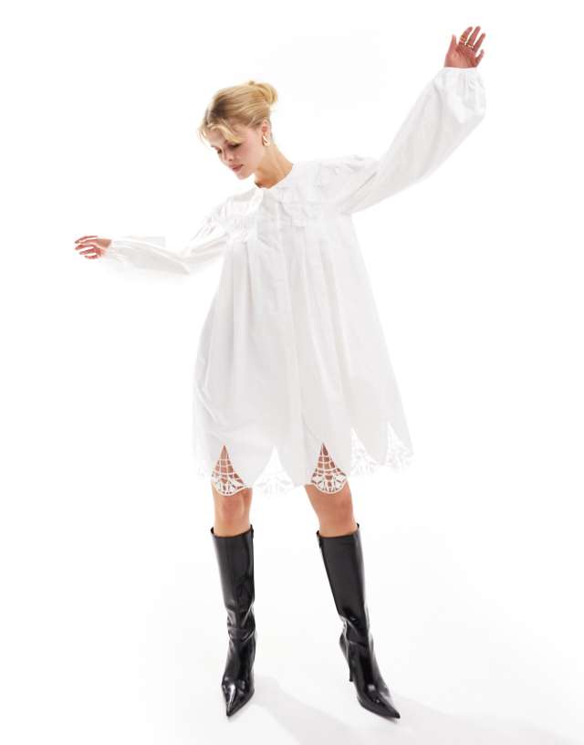 Urban Revivo - lace insert collar detail mini smock dress in white