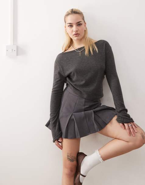 Urban Revivo layered pleated mini skirt in light grey - view 1