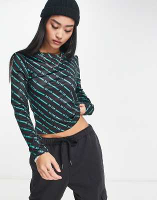 Urban Revivo Long Sleeve Graphic Crop Top In Dark Gray-multi