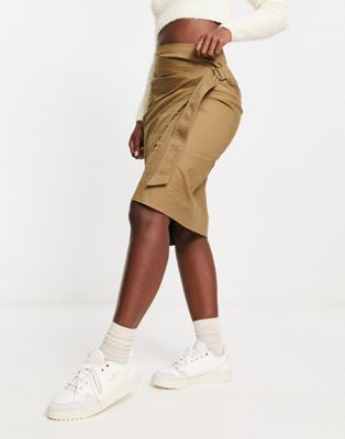 Urban Revivo midi cargo skirt in brown - ASOS Price Checker