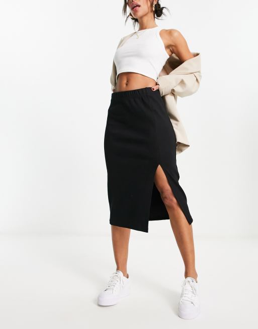 Urban Revivo midi skirt with split in black | ASOS