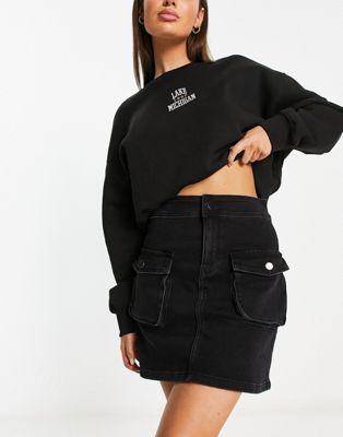 Urban Revivo mini denim cargo skirt in black - ASOS Price Checker