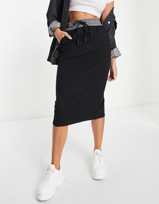 Urban Revivo - Mini-jupe avec cordon de serrage à la taille - Noir