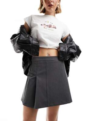 Urban Revivo mini tailored skirt in grey