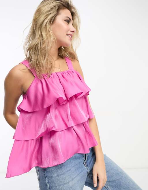 Urban Revivo - Mouwloze top met ruches in roze