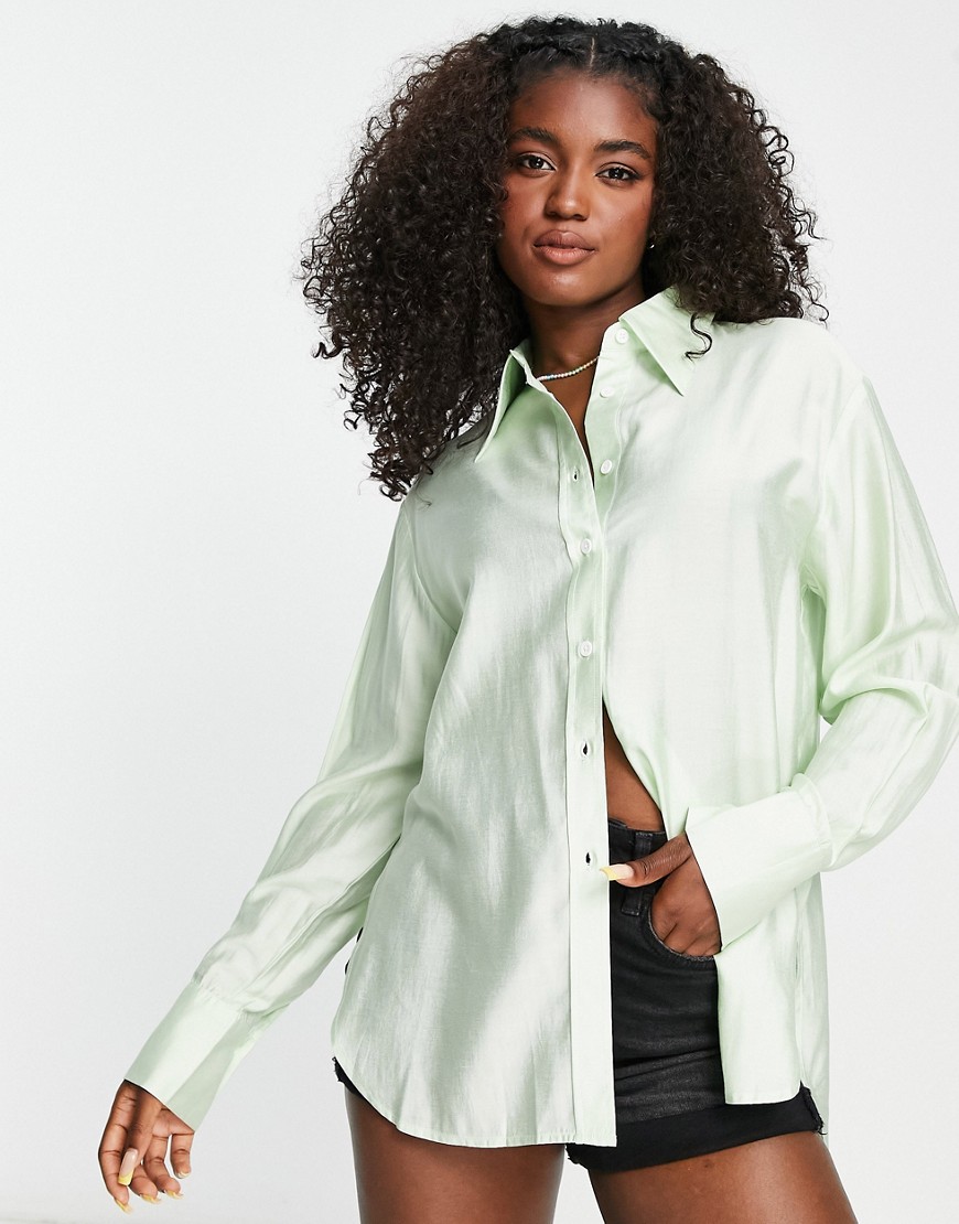 Urban Revivo oversized shirt with exaggerated collar in mint-Green