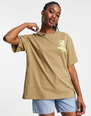 Urban Revivo oversized t-shirt with sports logo in dark beige