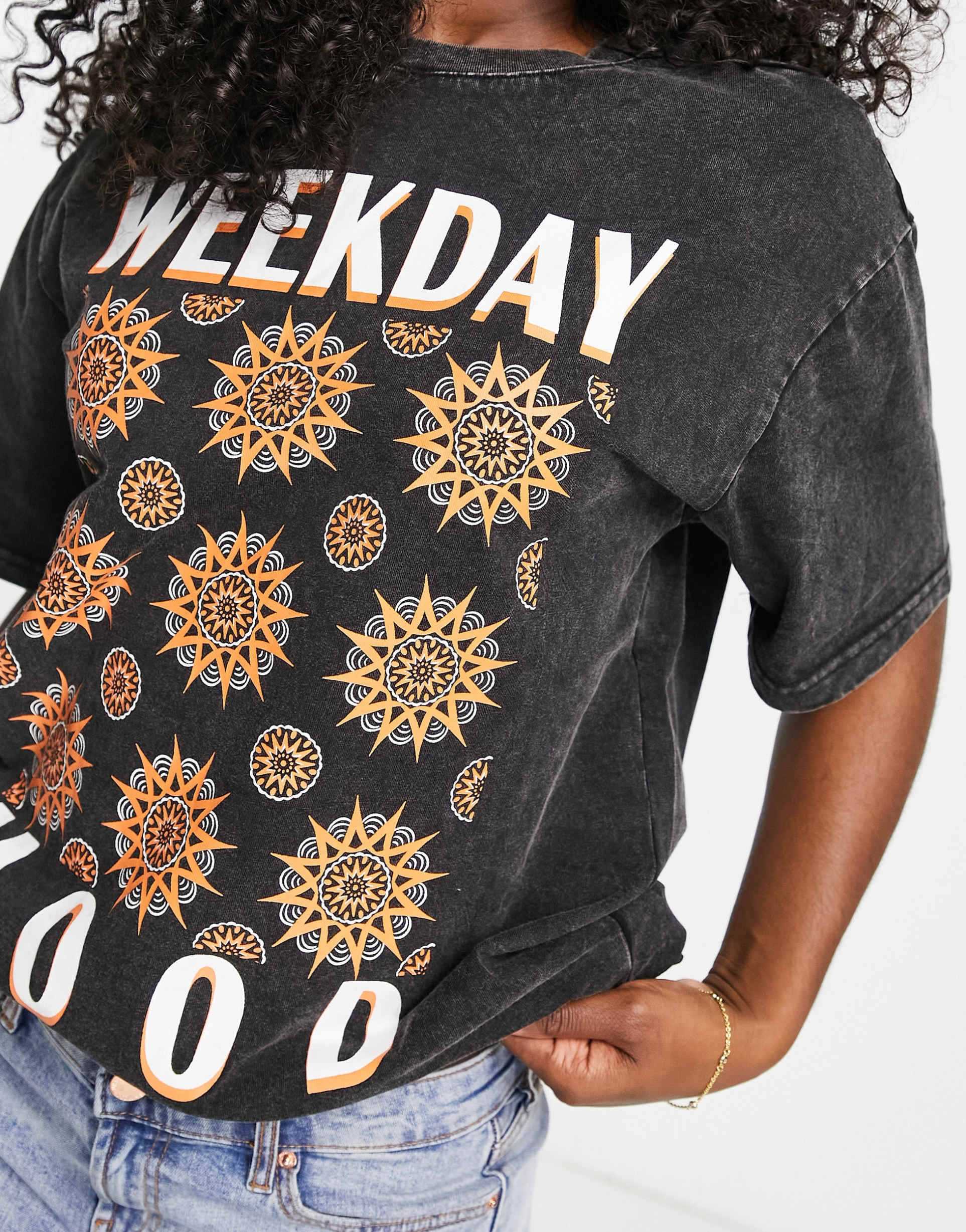 Urban Revivo oversized t-shirt with sunshine graphic in vintage black wash view 4
