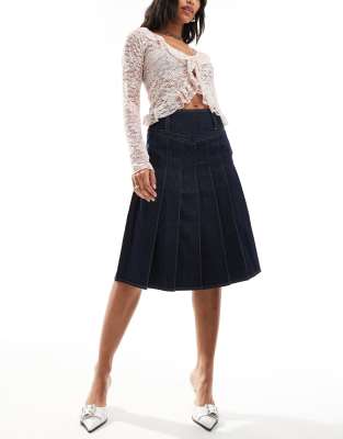 pleated denim knee length skirt in indigo blue-Navy