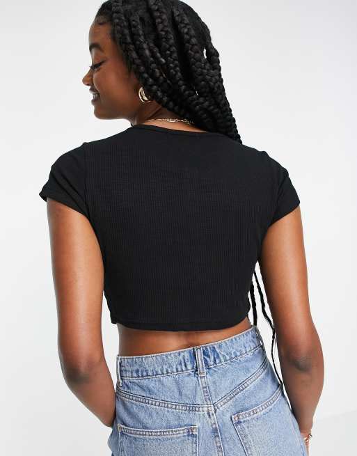 Urban Revivo ribbed fitted t-shirt in black, 2 of 4
