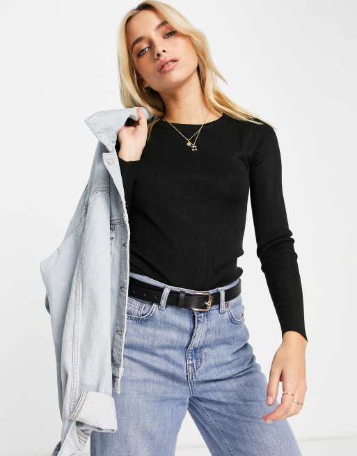 Urban Revivo round neck fine knit jumper in black | ASOS