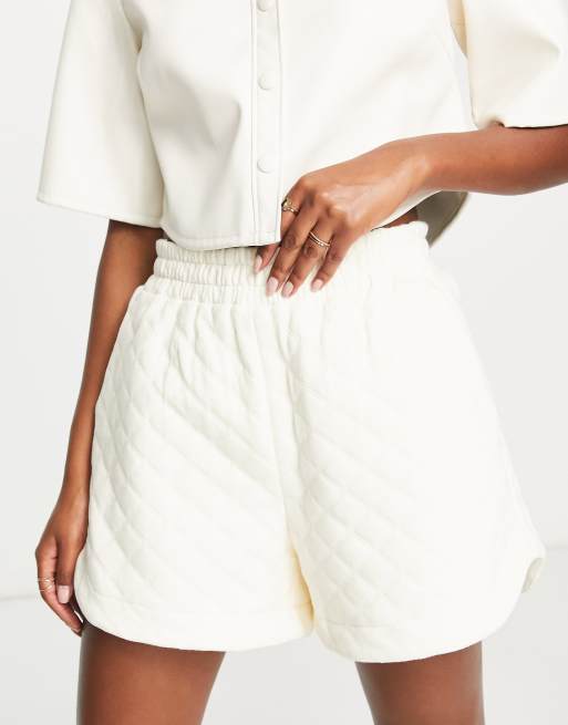 Urban Revivo - Short met textuur in beige