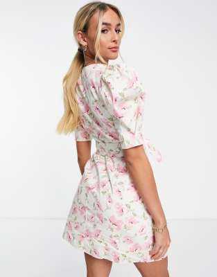 Urban Revivo short sleeve mini dress in pink floral print | ASOS