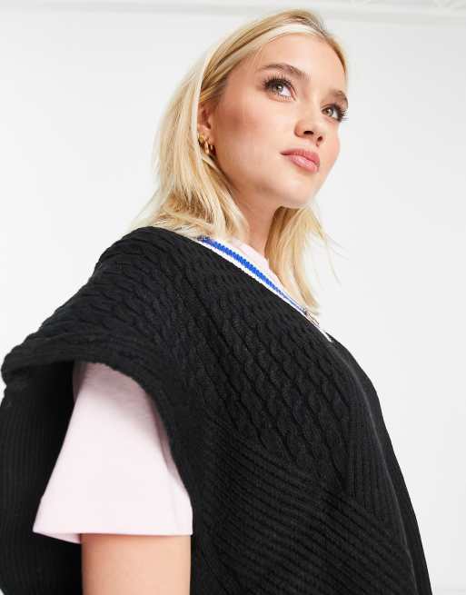 Urban Revivo – Strickpullunder im College-Look in Blau, 3 von 4