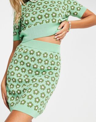 Urban Revivo co-ord knitted skirt in green floral - ASOS Price Checker